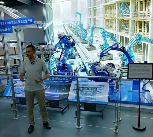 中外媒体探秘北京机器人产业园 智能研发赋能未来